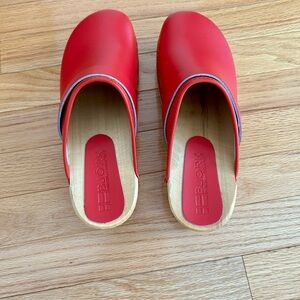 Björk Maja Wood Open Back Red Leather Clogs